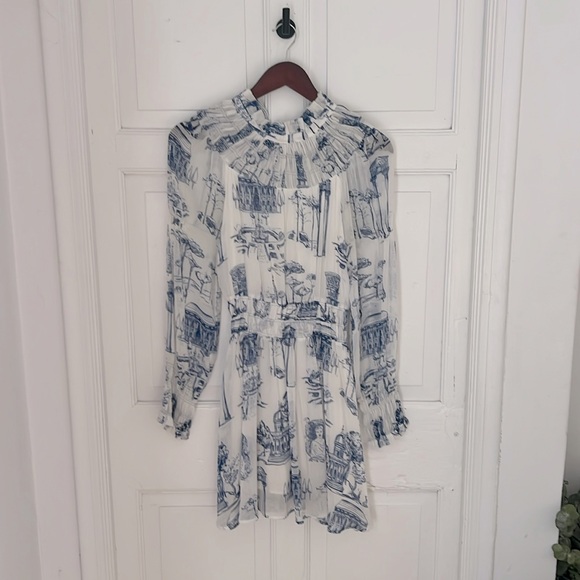 Beautiful dress - Picture 1 of 2